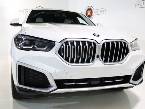 Used 2022 BMW X6 xDrive40i AWD/4WD image 28