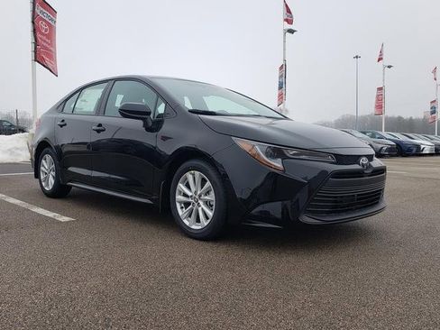 New 2026 Toyota Corolla LE image 3