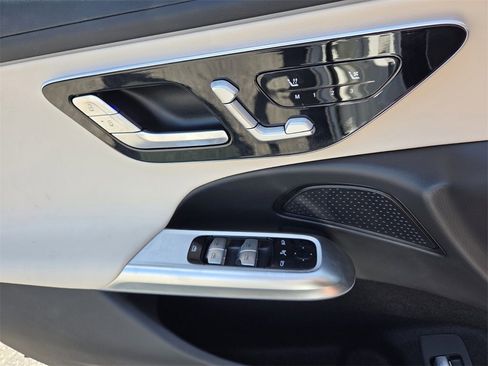 Used 2026 Mercedes-Benz E 350 Sedan image 22