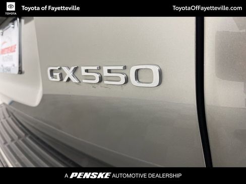 Used 2024 Lexus GX 550 w/ Cold Area Package image 4