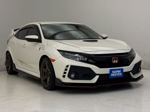 Used 2018 Honda Civic Type R image 4