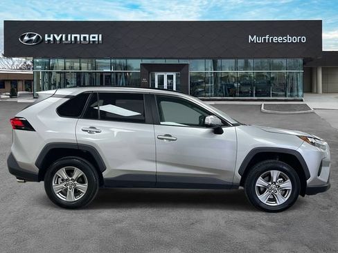 Used 2024 Toyota RAV4 XLE AWD/4WD image 4