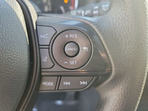 Used 2023 Toyota RAV4 XLE image 30