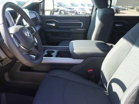 New 2026 RAM 2500 Big Horn AWD/4WD image 17