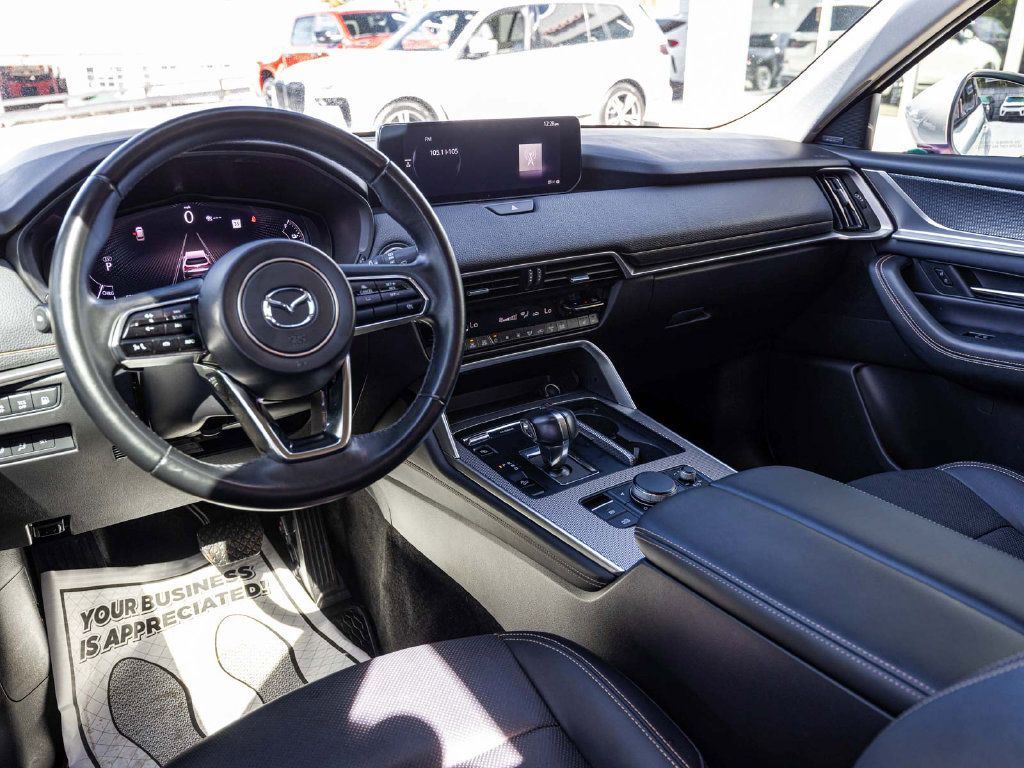 Used 2024 MAZDA CX-90 Plug-In Hybrid w/ Premium Pkg AWD/4WD image 17