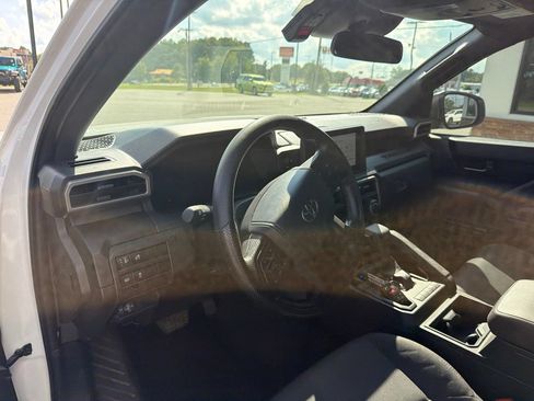 Used 2025 Toyota Tacoma SR RWD image 4