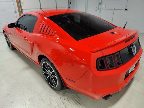 Used 2014 Ford Mustang GT Premium RWD image 22