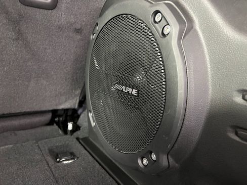 Used 2024 Jeep Wrangler Sport S image 29