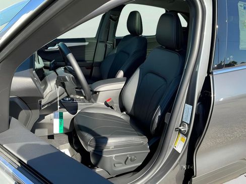 New 2025 Ford Escape Base w/ PHEV Premium Package image 24