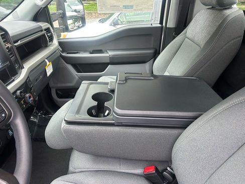 Used 2025 Ford F350 XLT w/ 360-Degree Camera Package image 20