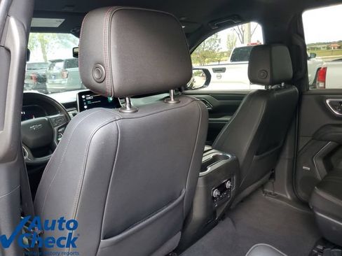 Used 2022 Chevrolet Tahoe RST w/ Luxury Package AWD/4WD image 13