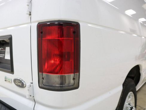 Used 2014 Ford E-150 and Econoline 150 w/ Power Group image 14