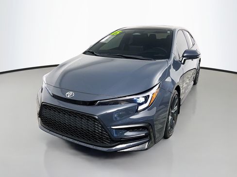 Used 2025 Toyota Corolla SE w/ SE Premium Package FWD image 10