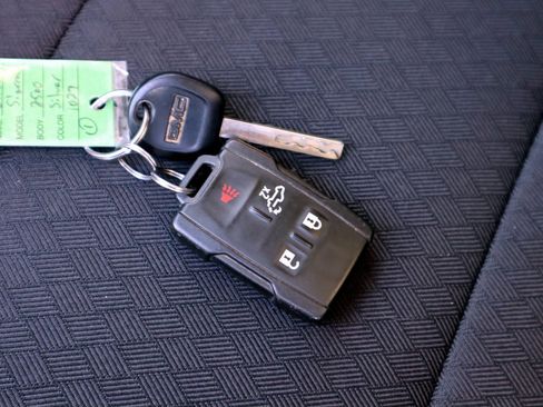 Used 2023 GMC Sierra 2500 SLE image 34