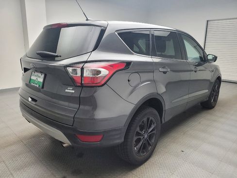 Used 2017 Ford Escape SE FWD image 9
