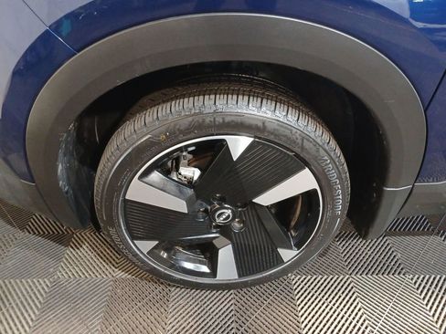 Used 2025 Nissan Kicks SR w/ SR Premium Package image 19