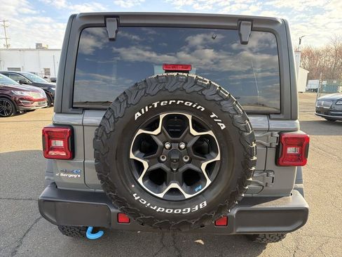 Used 2023 Jeep Wrangler Unlimited Rubicon 4xe w/ Cold Weather Group AWD/4WD image 4
