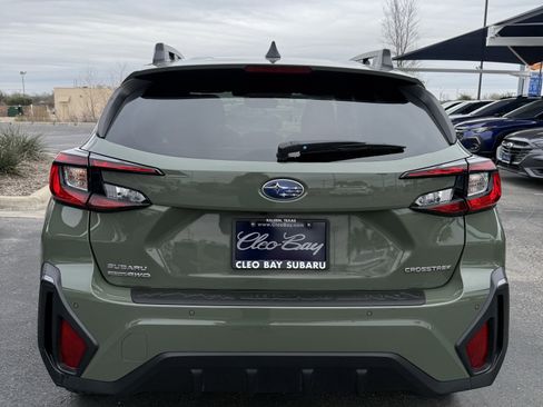 Used 2025 Subaru Crosstrek 2.5i Limited w/ Crosstrek Mirror Package image 6
