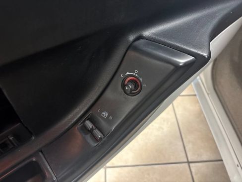 Used 1994 Chevrolet Corvette Convertible RWD image 17