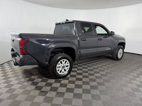 Used 2026 Toyota Tacoma SR5 AWD/4WD image 6