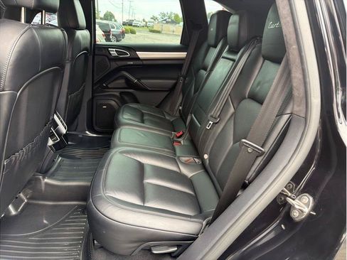 Used 2016 Porsche Cayenne GTS AWD/4WD image 13