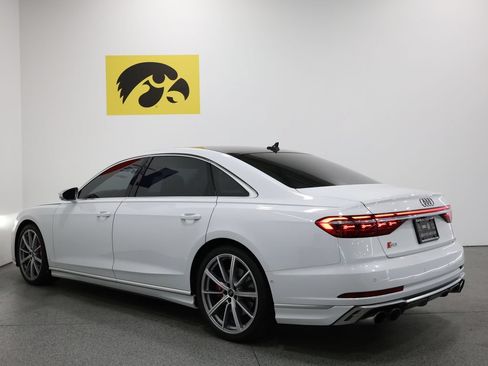 Used 2023 Audi S8 w/ S8 Comfort Plus Package AWD/4WD image 9