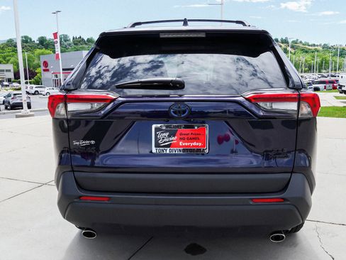 Certified 2024 Toyota RAV4 XLE w/ Convenience Package AWD/4WD image 7