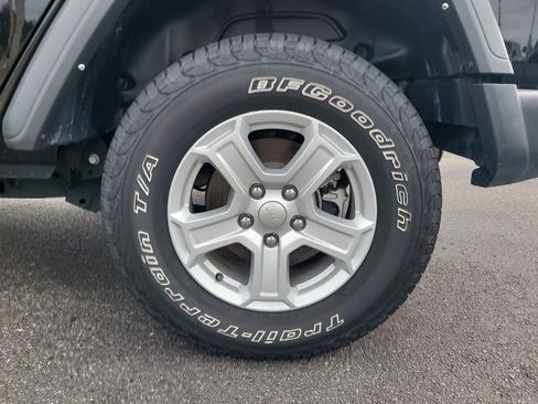 Used 2022 Jeep Wrangler Unlimited Sport AWD/4WD image 8