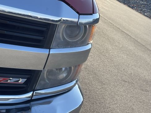 Used 2015 Chevrolet Silverado 2500 LT w/ LT Convenience Package image 10