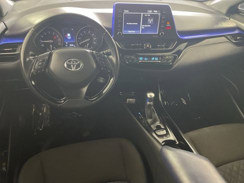 Used 2021 Toyota C-HR XLE FWD image 22