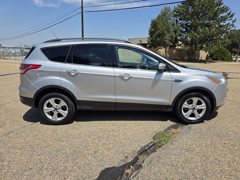Used 2014 Ford Escape SE w/ Equipment Group 201A FWD image 9