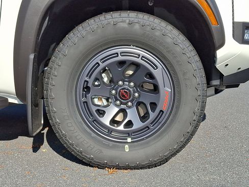 New 2026 Nissan Frontier PRO-4X w/ Pro Premium Package image 4