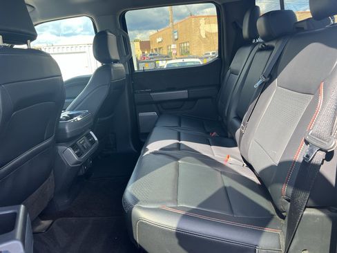 Used 2022 Ford F150 Lariat w/ Equipment Group 502A High image 9