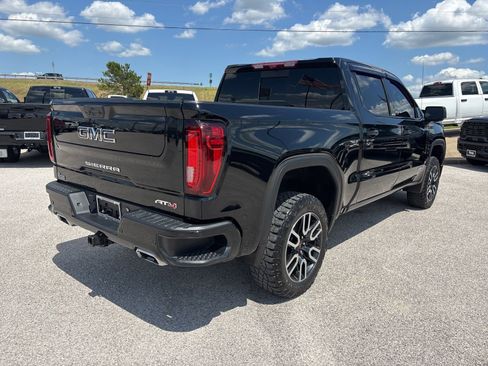 Used 2024 GMC Sierra 1500 AT4 w/ Technology Package AWD/4WD image 6
