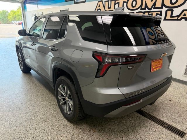 Used 2026 Chevrolet Equinox LT AWD/4WD image 7