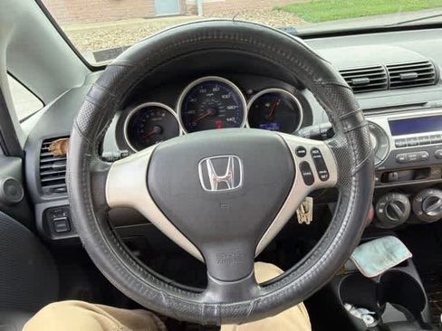 Used 2007 Honda Fit Sport image 29