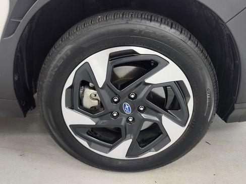 Used 2024 Subaru Crosstrek 2.5i Limited w/ Crosstrek Mirror Package AWD/4WD image 10