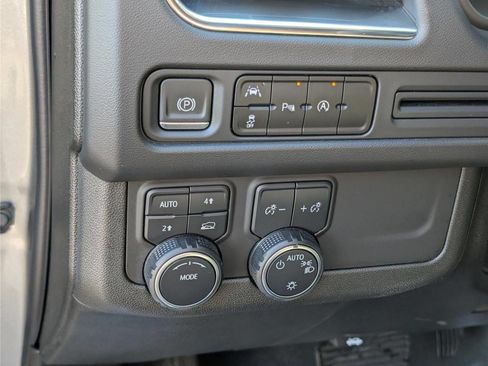 Used 2023 Chevrolet Tahoe RST AWD/4WD image 24