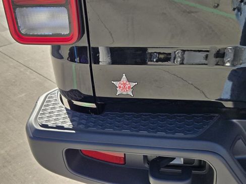 New 2026 Jeep Gladiator Sport AWD/4WD image 5