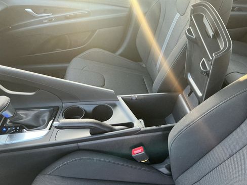 New 2026 Hyundai Elantra SE FWD image 11