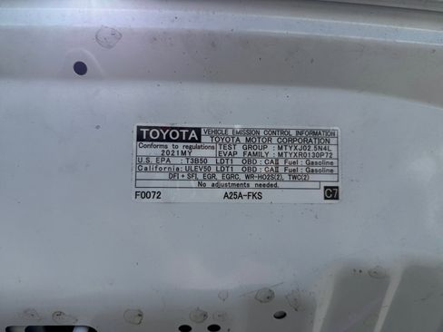 Used 2021 Toyota RAV4 XLE image 14