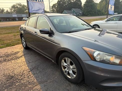 Used 2012 Honda Accord SE image 2