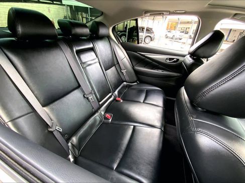 Used 2021 INFINITI Q50 Luxe image 19