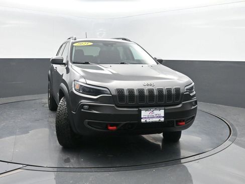 Used 2021 Jeep Cherokee Trailhawk image 38