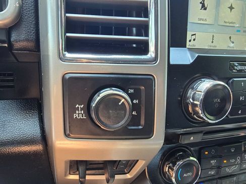 Used 2017 Ford F250 Lariat w/ Chrome Package AWD/4WD image 25