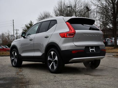 Certified 2025 Volvo XC40 B5 Plus image 5