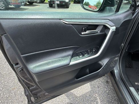 Used 2019 Toyota RAV4 XLE Premium w/ Advanced Technology Package FWD image 13