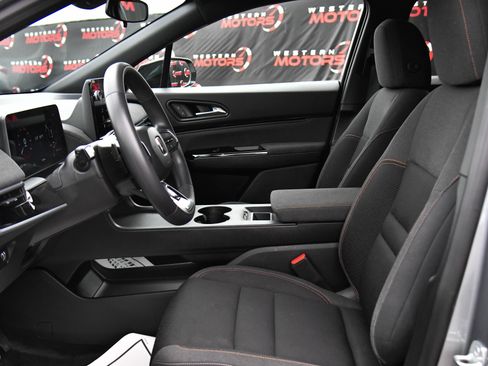 Used 2024 Honda Prologue EX image 18