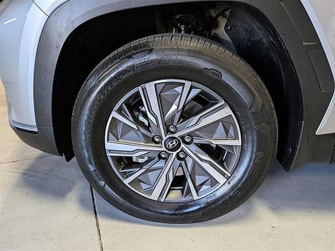 Used 2024 Hyundai Tucson Blue AWD/4WD image 15