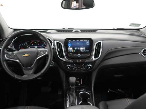 Used 2022 Chevrolet Equinox Premier AWD/4WD image 17